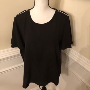 Sale 🧨 
Black Flutter Sleeve top with pearls.